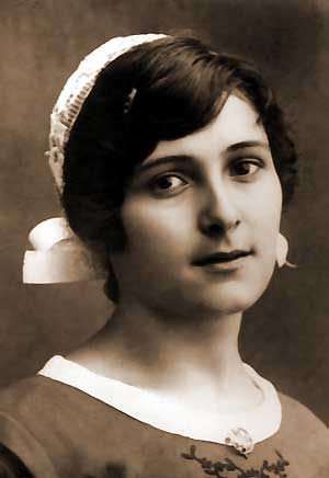 Antoinnette Rochedreux 1920