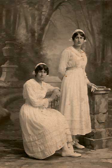 Antoinnette et Anna Rochedreux