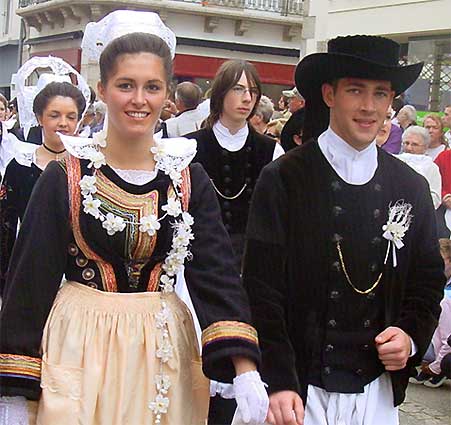Amlie Le Lausque Reine des Cerisiers 2008