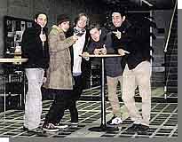 Le groupe  Sklerijenn , du breton lumire, fond en 1997 par quatre jeunes nord-finistriens, sest trs vite impos dans les Festo Noz...
